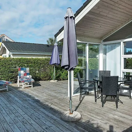 Two-bedroom Holiday In Borkop 12 *